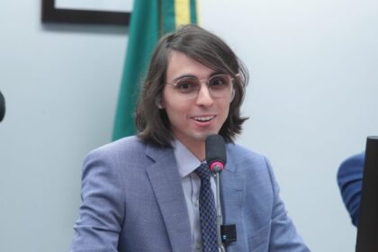 Comissão aprova equiparação da distonia a deficiência para efeitos legais