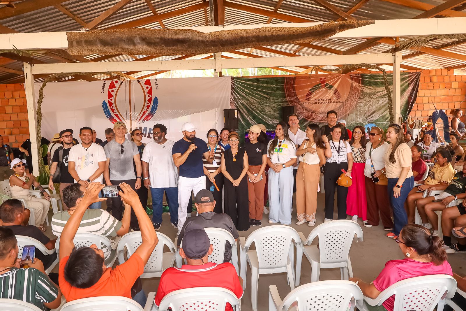 Mostra-de-Trabalhos-Pedagogicos-de-Professores-Indigenas-e-encerrada-com-roda-de-conversa-com-anciaos-2