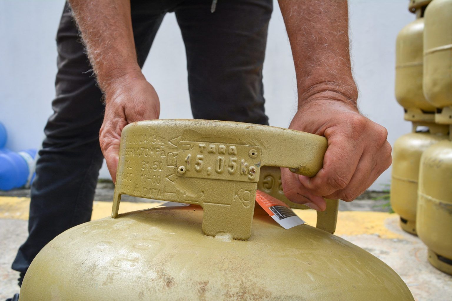 Procon-Manaus-aponta-aumento-de-5-na-botija-de-gas-de-cozinha-de-13-quilos-e-reducao-de-060-na-de-8-quilos-em-setembro