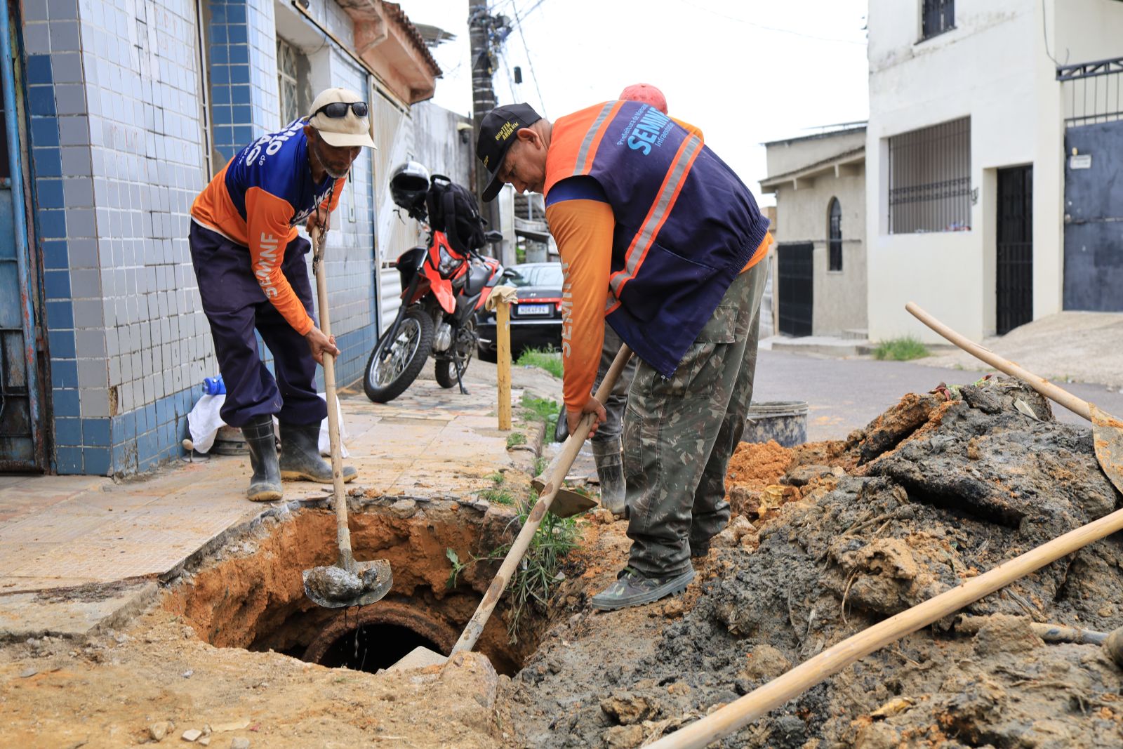 Prefeitura-de-Manaus-recupera-rede-de-drenagem-no-bairro-Redencao-e-reforca-prevencao-de-alagamentos-na-regiao-5