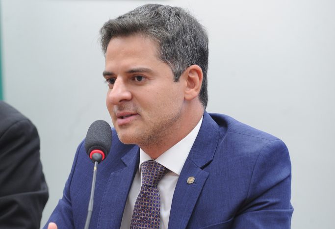 comissao-especial-sobre-competencias-federativas-em-seguranca-publica-pec-018-25-55-683×467-1